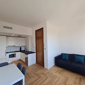 Cinque Giornate Charme , Milán Italia